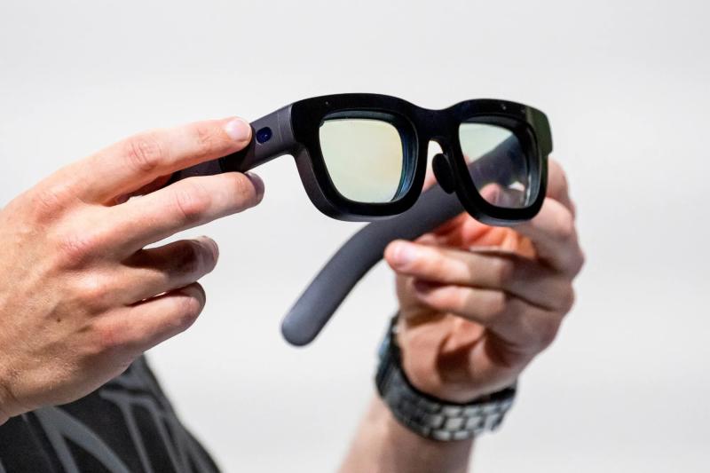 kinh thong minh Meta,  kinh Meta Ray-Ban,  kinh thuc te ao,  Apple Vision Pro anh 2