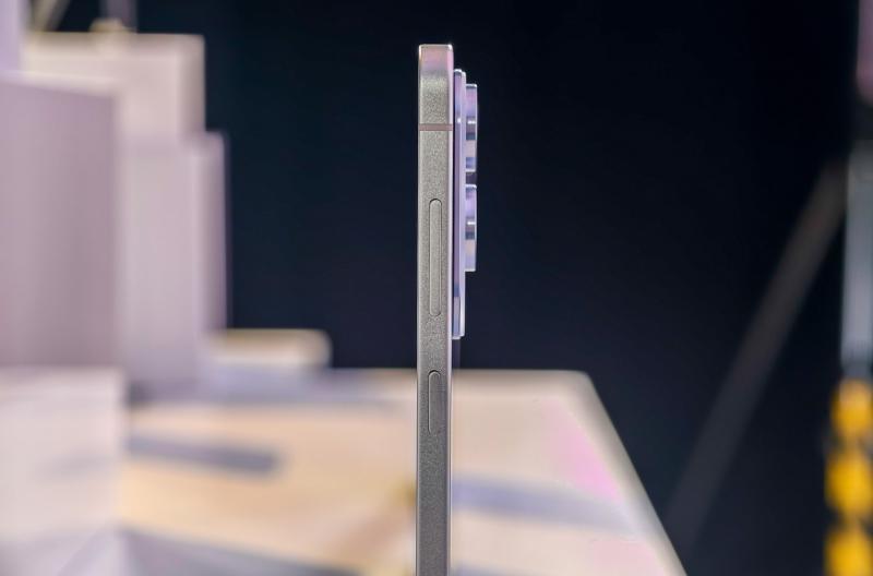 smartphone sieu mong,  Samsung Galaxy S25 Edge,  Galaxy S25 Ultra,  dien thoai sieu mong anh 9