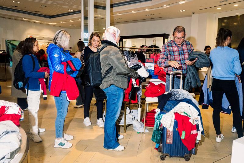 Black Friday anh 1