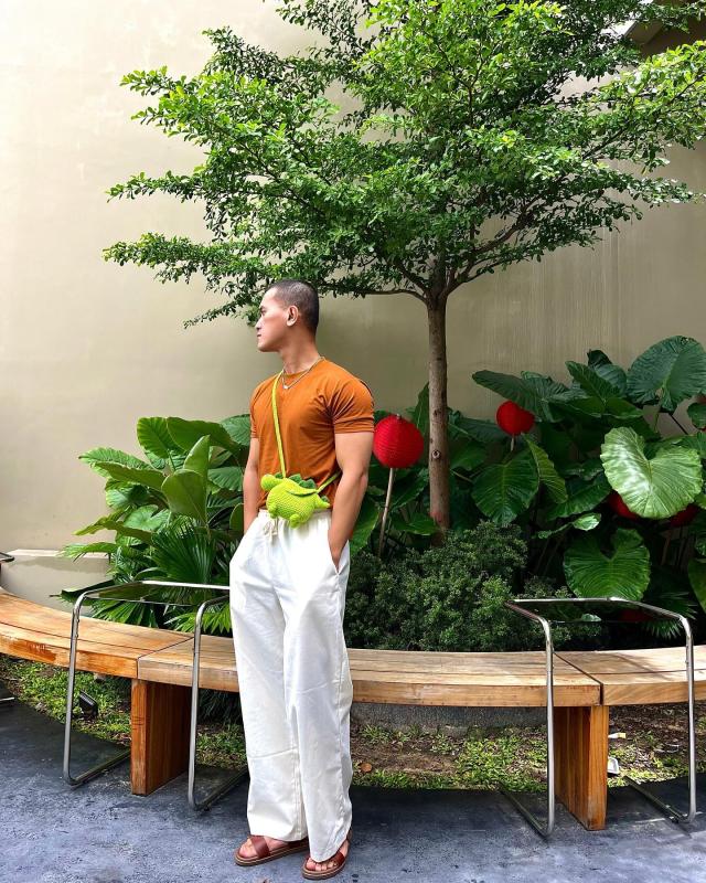 Chang trai me moc len anh 4