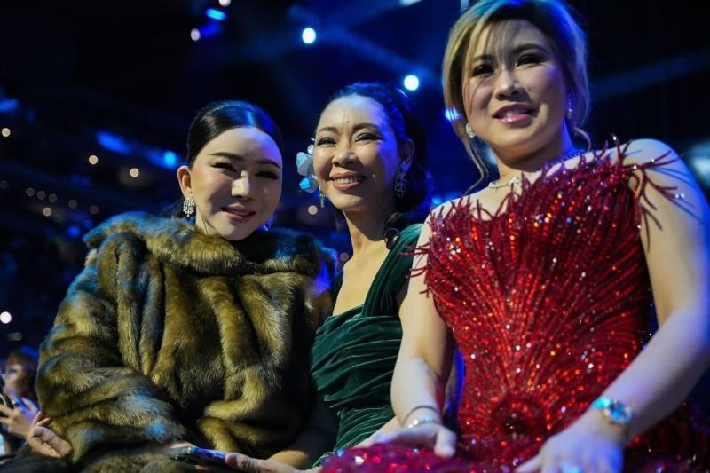 Hoa hau hoan vu,  Miss universe anh 3