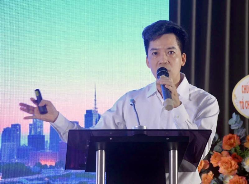 nguoi tre mua nha anh 1