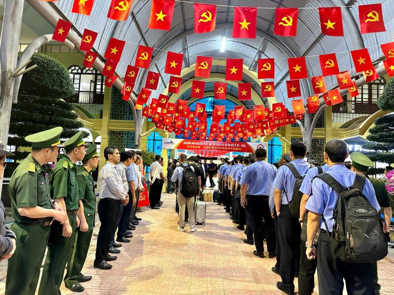 tau lien van Trung Quoc anh 5