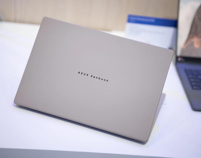 laptop asus snapdragon anh 4