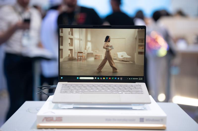 laptop asus snapdragon anh 3
