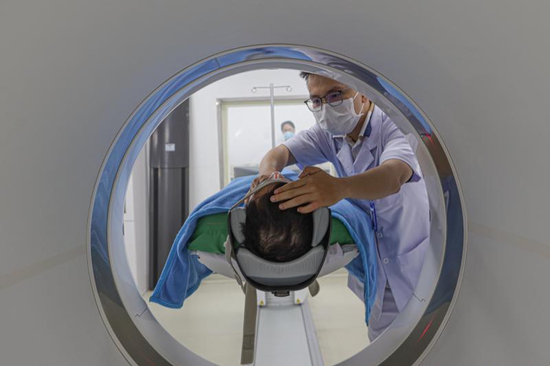 chup PET/CT anh 8