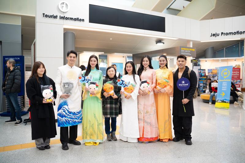 Startravel anh 4