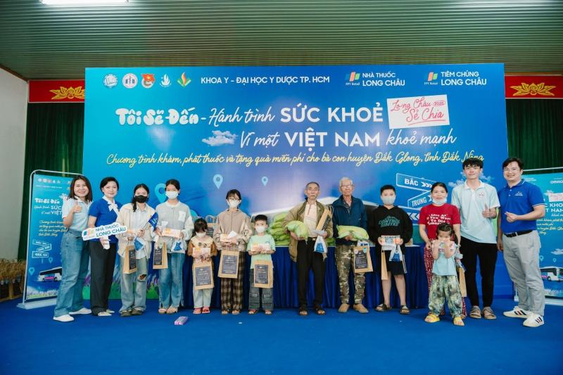 Nha thuoc Long Chau anh 1