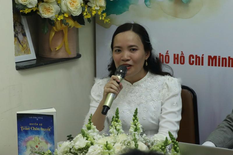Huyen su Tran Chau Huyet anh 2