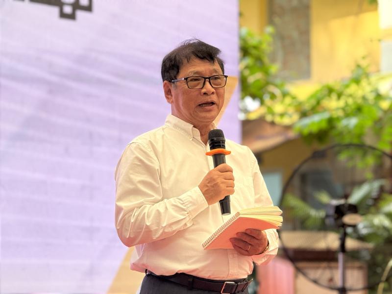 van hoa doc anh 1