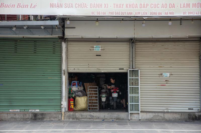 nhieu cua hang dong cua anh 9
