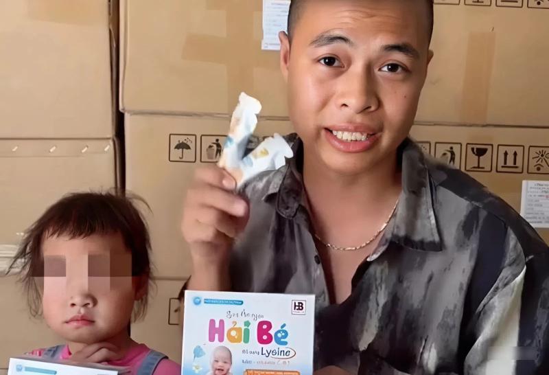 khoi to TikToker anh 1
