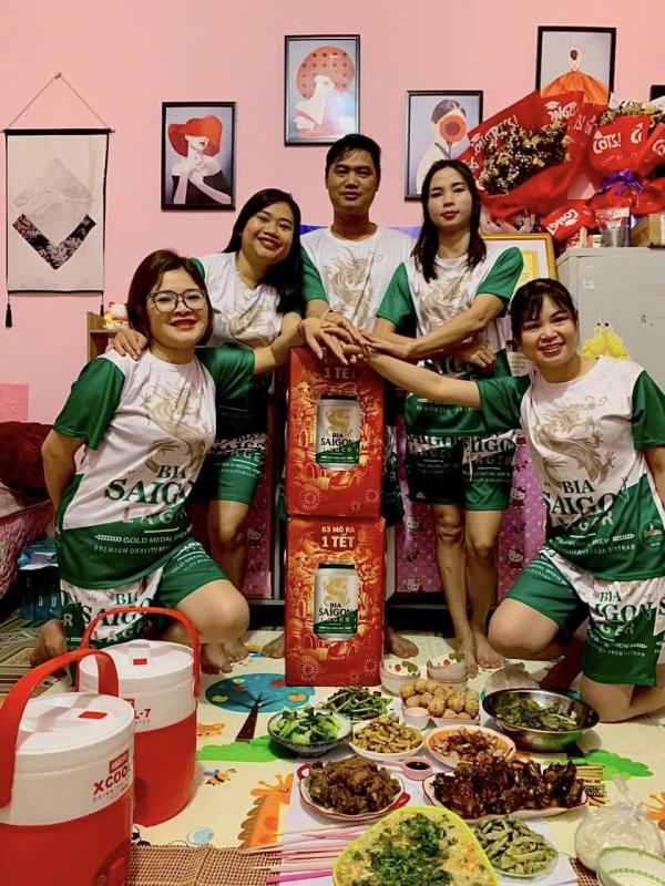 Bia Saigon Lager,  bia Tet 2025 anh 1
