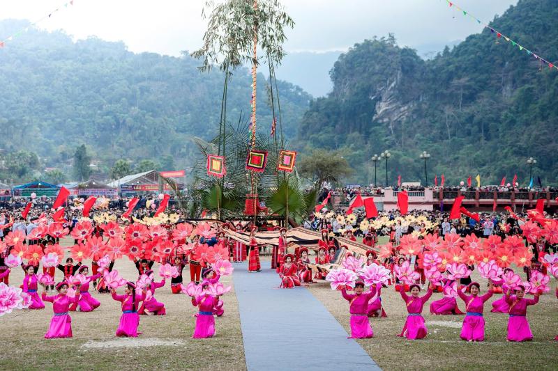 thieu nu xinh tuyen quang anh 1