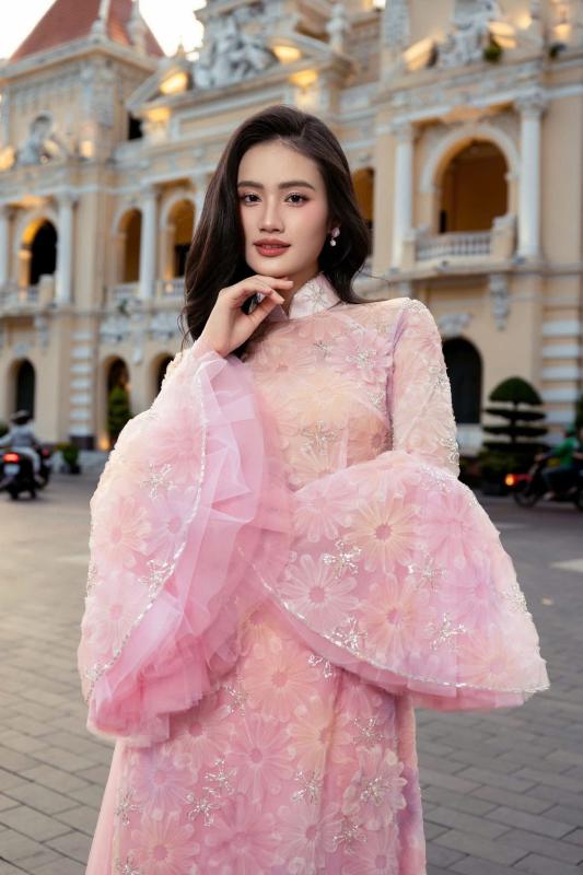 Y Nhi,  Huynh Tran y Nhi,  hoa hau,  Miss world anh 12