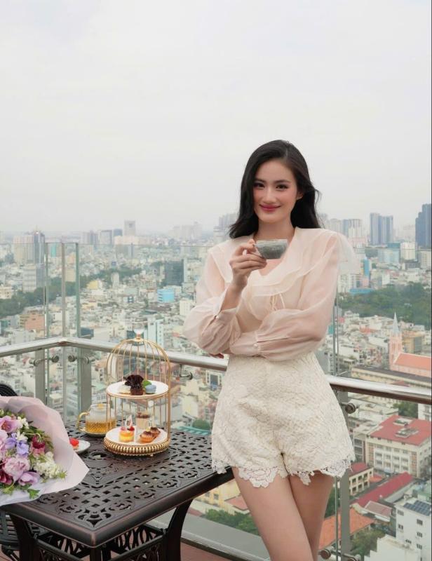 Y Nhi,  Huynh Tran y Nhi,  hoa hau,  Miss world anh 5