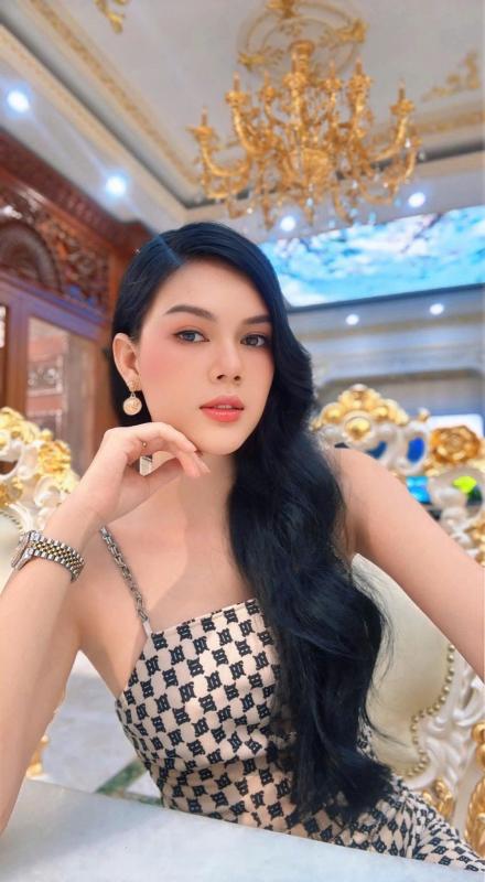 Le Ngoc Trinh,  Thien Tay anh 1