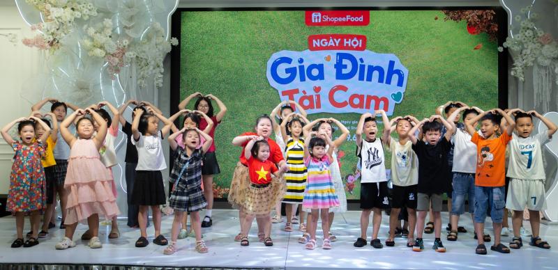 Gia Dinh Tai Cam anh 11