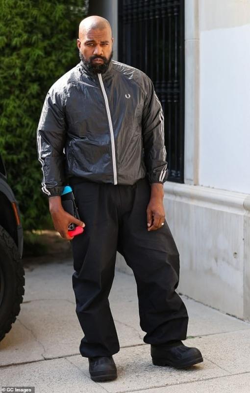 Kanye West,  hoan tien ve,  concert anh 1