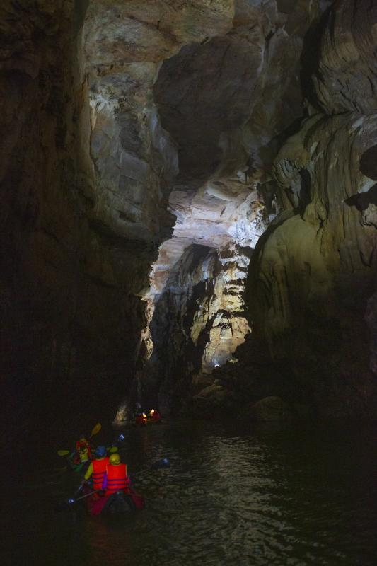 4500 met dong phong nha anh 4