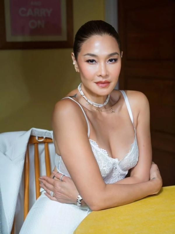 Thai Lan,  Lukkade Metinee,  Miss World 1992,  Lukkade,  Thairath,  Waterbomb anh 1