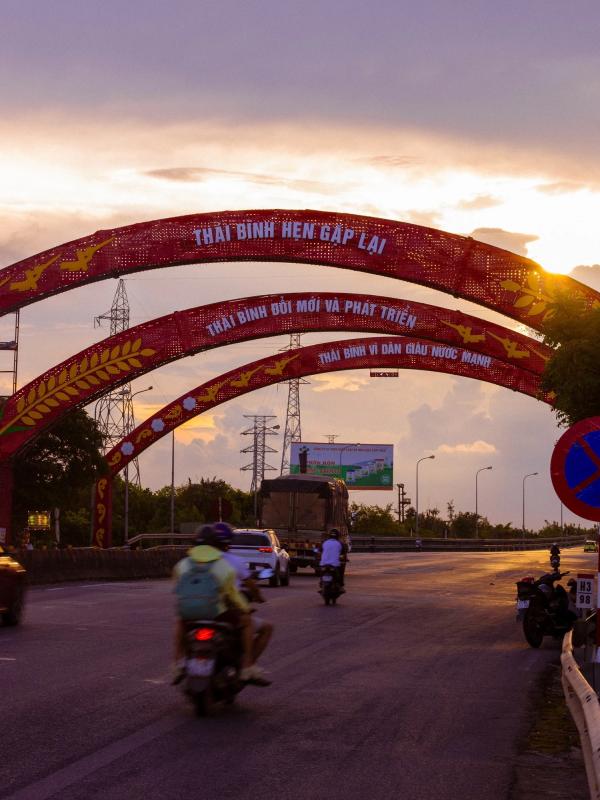 sap nhap anh 4