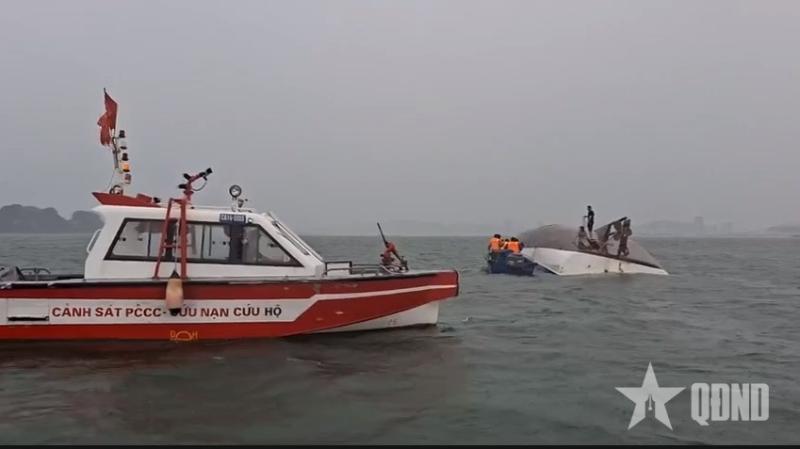Lat tau vinh Ha Long anh 2