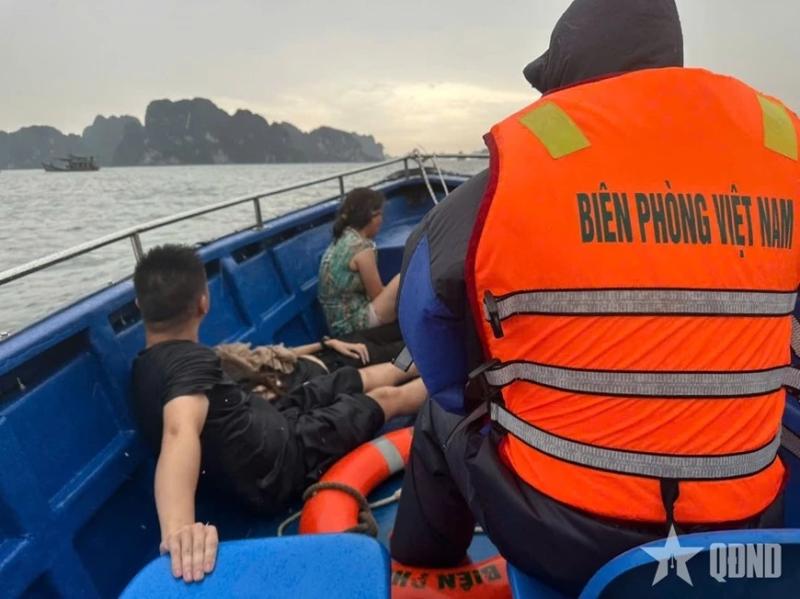 Lat tau vinh Ha Long anh 3