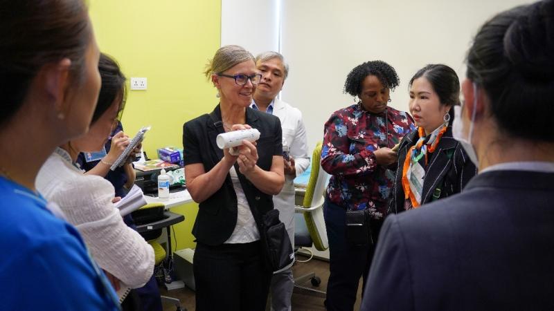 Johns Hopkins Medicine International anh 2
